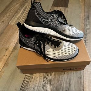 Women’s Reebok New Size 9 Running Shoe
